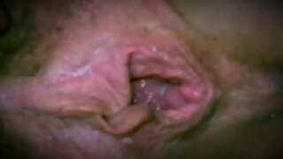 Ma Masturbation Solo Sexy Et Épaisse Et Humide Avec Un Gode