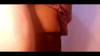 Моя дочь становится очень привлекательной, думаю, что трахну ее.