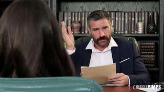 Visi Dabas tits Brunete Beibe Elisons Rey var&amp;#039; t stop hitting uz boss! Viņa skaidri vēlas, lai viņš viņu izdrāztu uz galda un dod viņam blowjob, lai patiešām naglotu šo interviju! Jaunā sērija siers no Cherrypimps