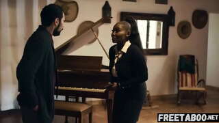 Natahotra Busty Real Estate Agent Fucks Ny Mpanjifa Tany Fifanarahana