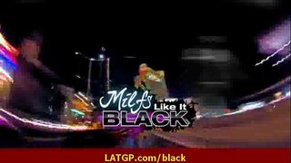 Issiq va sexy MILF surtish katta qora monster Dik 38